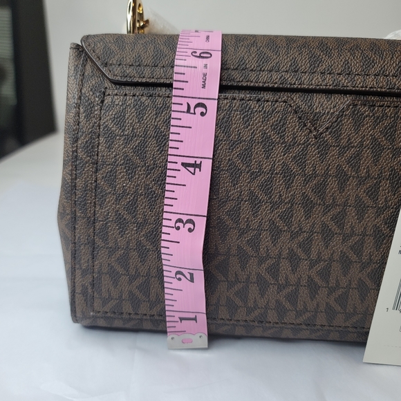 Michael Kors cross body bag - Picture 9 of 16